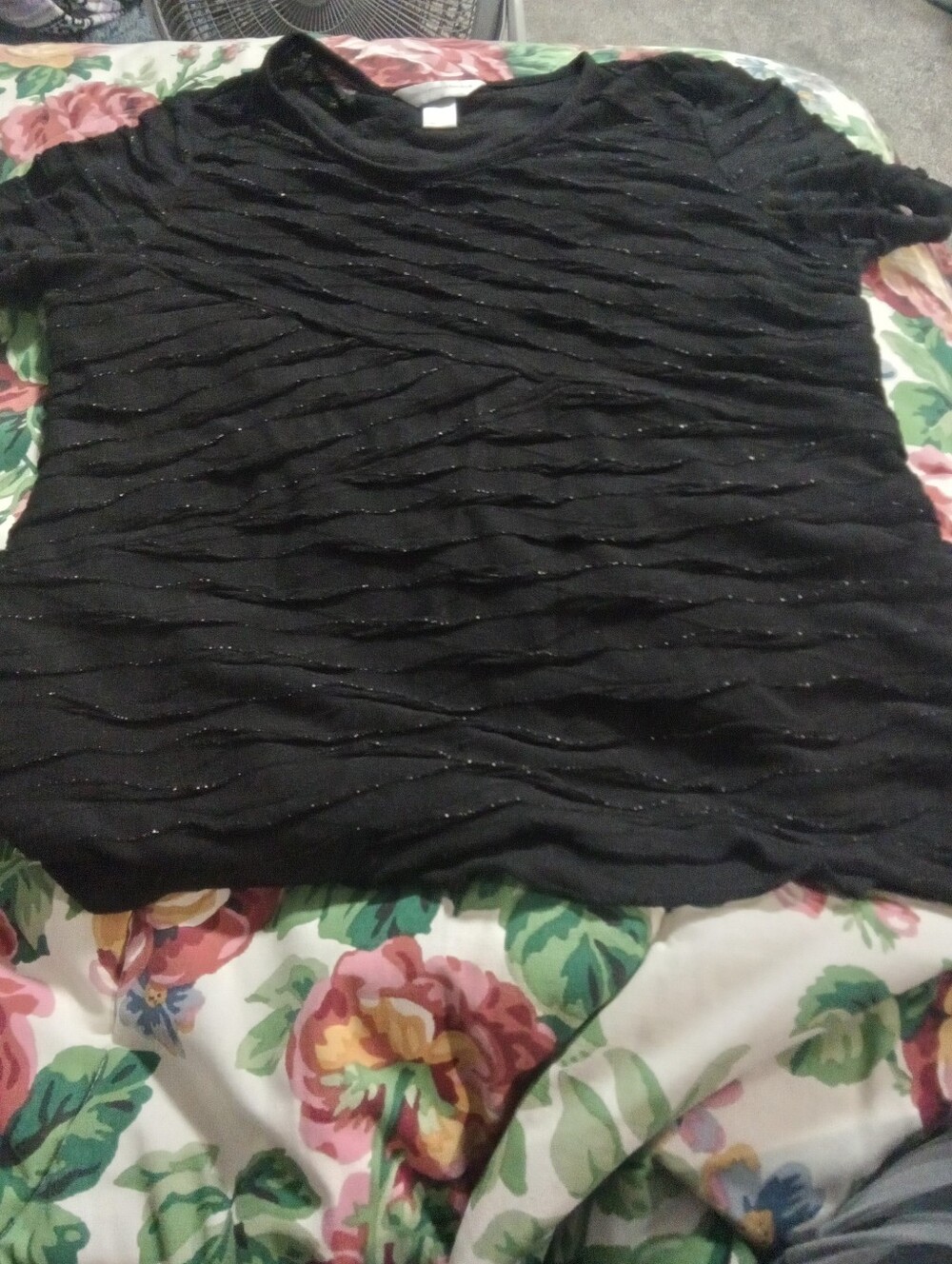 Christopher & Banks Black Short-Sleeve Sparkle Wave Top